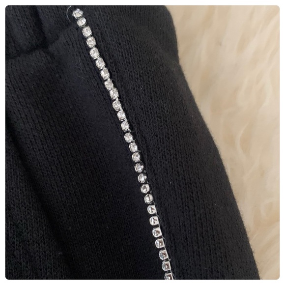 NWT VICTORIA’S SECRET Rhinestone Joggers - Picture 4 of 5